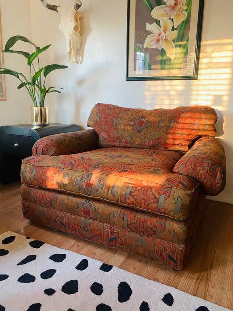 Big Comfy Chair, Comfy Armchair, Reading Corner, Vintage Eclectic, Comfy Chairs, Future Apartment, Home Aesthetic, Apartment Inspiration, Gaming Room