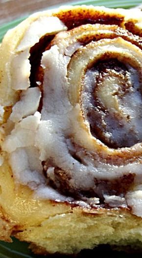 Amish Cinnamon Rolls ❊ Schoolhouse Cinnamon Rolls, Amish Cinnamon Rolls Recipes, Old West Cinnamon Rolls Recipe, Mrs Winners Cinnamon Rolls Recipe, Amish Baking Recipes, Sweet Rolls Recipe Sticky Buns, Cinninom Rolls, Amish Recipes Dessert, Refrigerator Cinnamon Roll Recipes