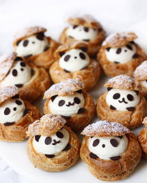 Recept Sandwiches, Cream Puff Recipe, Kawaii Dessert, Puff Recipe, Panda Party, Choux Pastry, Cute Baking, Cute Snacks, Cream Puff