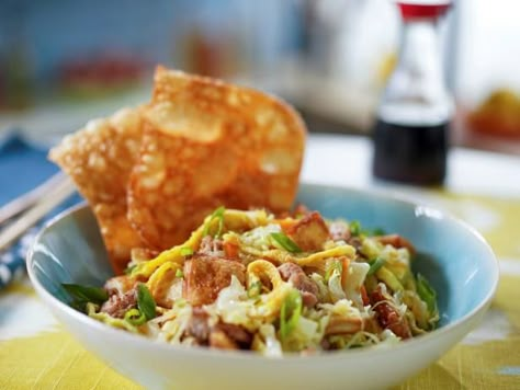 Coconut Shrimp Salad, Mini Pigs In A Blanket, Snacks For Dinner, Easy Egg Roll, Egg Roll Bowls, Egg Roll Bowl, Chinese Mustard, Sunny Anderson, Fried Wontons