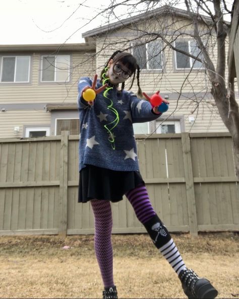 clowncore / clownpunk / clown aesthetic / juggalo / juggalette Juggalo Outfit, Juggalo Aesthetic, Pink People, Loser Core, Clown Aesthetic, Clowncore Aesthetic, Rad Clothes, Vintage Clown, Dream Style