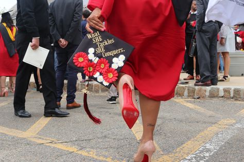 College Graduation Pose #redbottoms #redbottomshoes #college #graduate #graduationcap #graduation2017 ##graduationpose #design Red Bottoms Graduation Pictures, Red Graduation Pictures, Red Bottom Graduation Pictures, Red Cap And Gown Graduation, Graduation Red Cap And Gown, Lvn Graduation, College Graduation Pictures Auburn, Txst Graduation Photos, Texas A&m Graduation Pictures