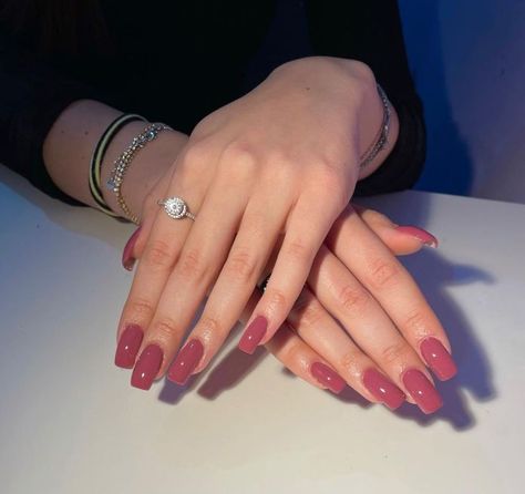 Nails Autumn 2022 Colors, Fall Nail Colours 2022, Nails 2022 Autumn, Autumn Nail Colours 2022, Pink Nail, Nails September 2022, Gel Nails Shape, Light Pink Acrylic Nails, Wow Nails