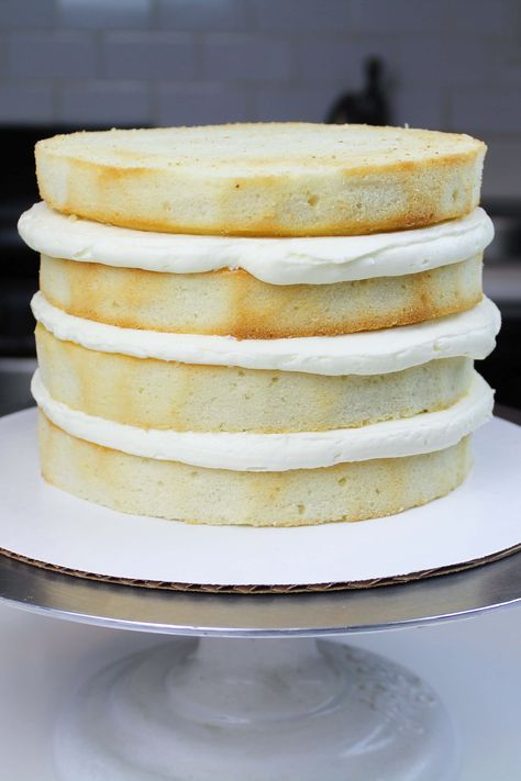 Best Vanilla Cake Recipe Best Vanilla Layer Cake Recipe, Bake Flat Cakes, Baby Shower Kuchen, Vanilla Layer Cake Recipe, Best Vanilla Cake, Best Vanilla Cake Recipe, White Cake Recipe, Layer Cake Recipes, Torte Cupcake