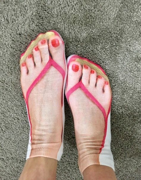 The Definitive Worst 34 Photos Of Human Feet Shock Tattoo, Flop Tok, Humor Whatsapp, Weird Face, Weird Clothes, Pie Grande, Weird Pics, Oppa Gangnam Style, Bleach Funny