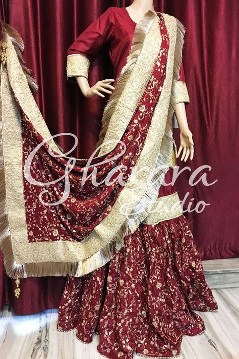 Gharara Bridal Wedding Bride, Bridal Garara Design Nikah Red, Kimkhab Gharara For Bride, Dulhan Garara Dress, Chatapati Gharara Pakistani Bridal, Bridal Garara Design Nikah, Kimkhab Gharara Design, Ghrara Design Pakistani, Banarsi Gharara Designs