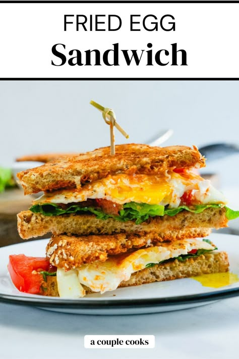 This fried egg sandwich recipe will have your heart! Here's how to make an egg sandwich you'll want to eat for breakfast, lunch and dinner. | sandwich recipes | egg recipes | breakfast ideas | lunch ideas | vegetarian recipes | #eggsandwich #friedeggsandwich #eggsandwichrecipe #howtomakeeggsandwich Egg Sandwich Recipe Breakfast, Healthy Egg Sandwich Breakfast, Dinner Sandwich Recipes, Fried Egg Sandwich Recipe, Egg Recipes Breakfast, Lunch Ideas Vegetarian, Fried Egg Recipes, Egg Sandwich Recipe, Fried Egg Sandwich