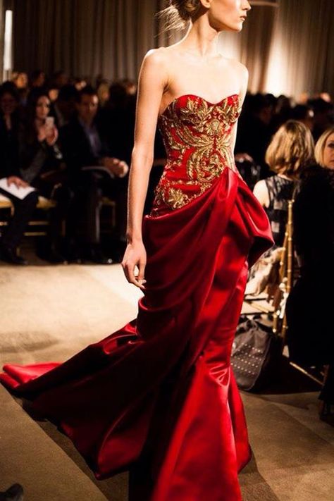 Red Gowns, Gorgeous Gowns, Marchesa, Mode Inspiration, Beautiful Gowns, Vera Wang, Red Fashion, Fancy Dresses, Dream Dress