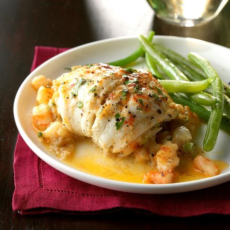 Flounder with Shrimp Stuffing Shrimp Stuffing, Stuff Flounder Recipes, Italian Christmas Dinner, Flounder Recipes, Italian Christmas Recipes, Fish Dinner, Italian Dinner, Red Lobster, Stuffing Recipes