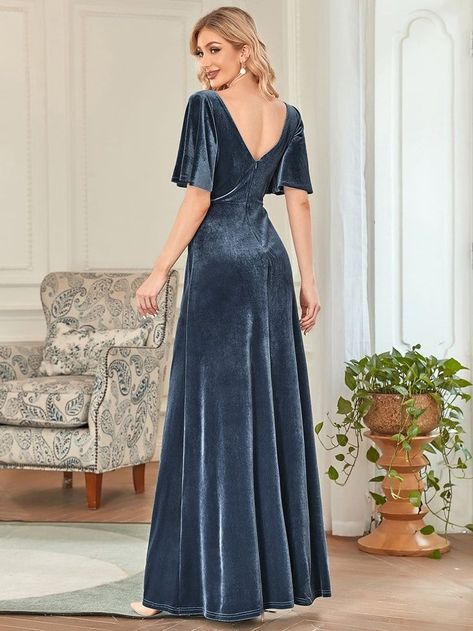 Elegant Double V Neck Velvet Party Dress with Sleeves #design #photography #products mother day, mother photography, mother art, dried orange slices, yule decorations, scandinavian christmas Party Dress With Sleeves, Party Dresses With Sleeves, Winter Bridesmaids, Velvet Evening Dress, Velvet Party Dress, Velvet Bridesmaid Dresses, Long Sleeve Velvet Dress, Deep V Neck Dress, Velvet Dresses