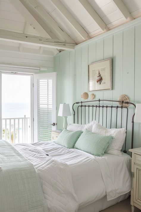 Vintage Seaside Bedroom, Coastal Girls Bedroom, Coastal Decor Bedroom, Real Bedroom, Coastal Guest Bedroom, Sea Vibe, Beach Cottage Bedroom, Beach Inspired Bedroom, Coastal Bedroom Decor