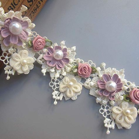 Bridal Ornaments, Applique Sewing, Wedding Bridal Dress, Sewing Lace, Sewing Appliques, Motif Vintage, Embroidery On Clothes, Pearl And Lace, Craft Wedding