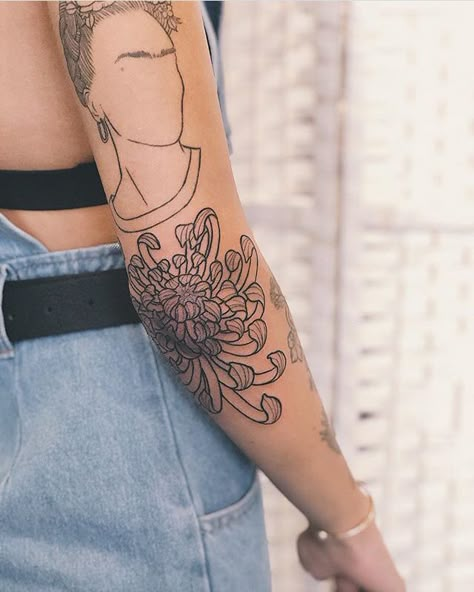 Mysterious Tattoo, Pattern Tattoos, Dragons Tattoo, Elbow Tattoo, Chrysanthemum Tattoo, Muster Tattoos, Elbow Tattoos, Disney Tattoo, Pattern Tattoo