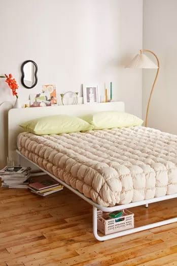 Uo Home, Inspire Me Home Decor, Room Deco, Dream House Decor, My New Room, Aesthetic Room Decor, Platform Bed, 인테리어 디자인, New Room