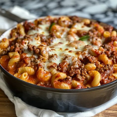 Homemade Beefaroni - recipes Homemade Beefaroni Recipe, Homemade Beefaroni, Beef A Roni, Beefaroni Recipe, Old Fashioned Goulash, Meat Dinners, Cooking For Beginners, Hamburger Meat, Elbow Macaroni