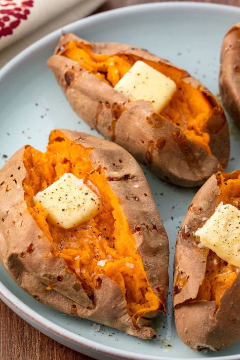 Daniel Fasting, Perfect Baked Sweet Potato, Best Baked Sweet Potato, Sweet Potato Oven, Fasting Food, Potatoe Recipes, Sweet Potato Recipes Baked, Thanksgiving Meals, Baked Sweet Potatoes