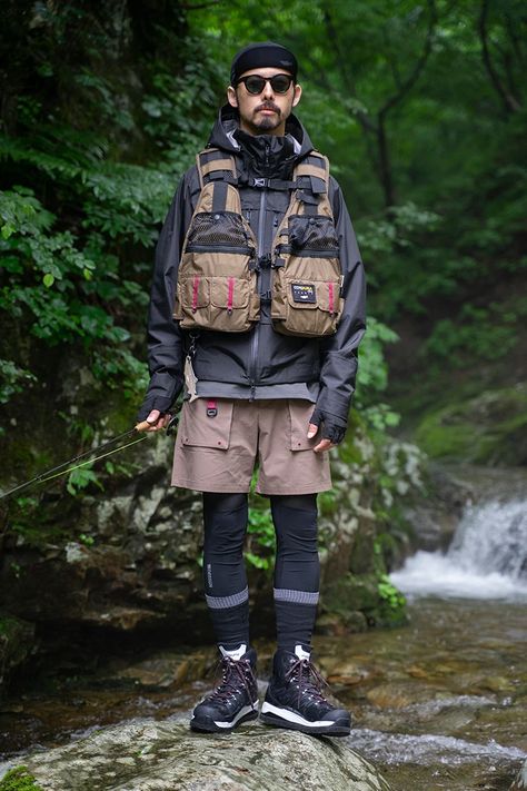 Hiking Outfit Men, Fishing Fashion, Fishing Outfit, Fishing Jacket, Fishing Vest, Fly Fishing Gear, Fish Finder, Snow Peak, Outdoor Fashion