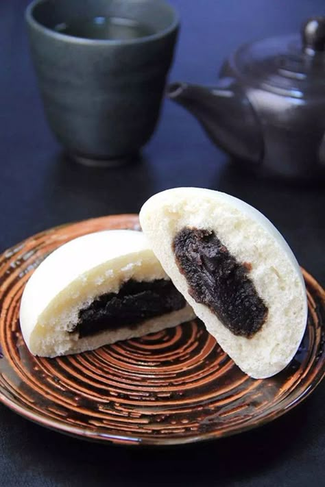 Red Bean Bun Recipe, Red Bean Bun, Red Bean Dessert, Sweet Red Bean, Steam Recipes, Soft Foods, Summer Cooking, Bun Recipe, Red Bean