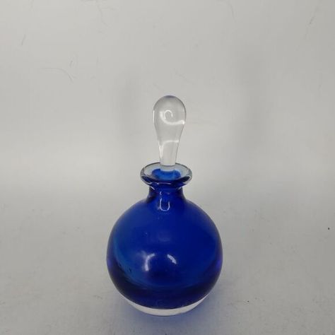 Really pretty cobalt blue vintage art glass‎ perfume bottle. Vintage Perfume Bottles, Glass Perfume Bottle, Vintage Perfume, Blue Vintage, Be Nice, Perfume Bottle, Cobalt Blue, Art Glass, Cobalt