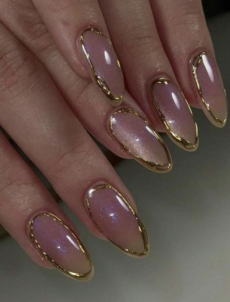 Nails With Pink, Pink Cat Eye, Intricate Artwork, Gold Nail Designs, Romantic Nails, Nails Trends, Classy Acrylic Nails, Simple Summer, Nails Only