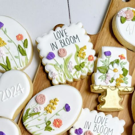 Amy Hewitt on Instagram: "LOVE IN BLOOM 🌷💐🪻  #allthebuzzcookies #tampasugarcookies #cookieart #cookiesofinstagram #loveinbloom #flowercookies #bridalshowercookies" Garden Bridal Shower Cookies, Love In Bloom Engagement Party, Love Is In Bloom Engagement Party, Wildflower Bridal Shower Cookies, Love In Bloom Bridal Shower Cookies, Love In Bloom Cookies, Love Is In Bloom Bridal Shower Cookies, Love Is In Bloom Cupcakes, Love Is In Bloom Cookies