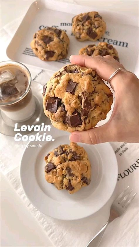 Lunch Party Ideas, Luxury Cookies, Chocolate Dishes, Easy Baking Recipes Desserts, Tasty Baking, Fun Baking Recipes, Food Videos Desserts, Easy Baking Recipes, Cooking Recipes Desserts