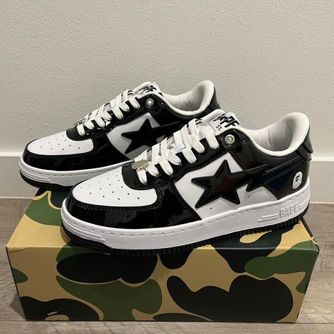 Bape Shoes Girls, Nike Bape Shoes, Bapesta Shoes Aesthetic, Black Bapesta Shoes, A Bathing Ape Outfits, Black Bape Shoes, Bapesta Shoes Black, Ape Bape Shoes, Shoes Bapesta