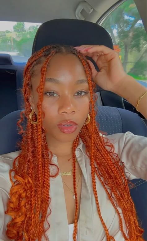 Colorful Goddess Braids, Fox Brown Braids, Orange Hair Black Women Braids, Light Ginger Braids, Ginger Coloured Braids, Orange Goddess Braids, Orange And Blonde Braids, Orange Braids For Black Women, Orange Knotless Braids