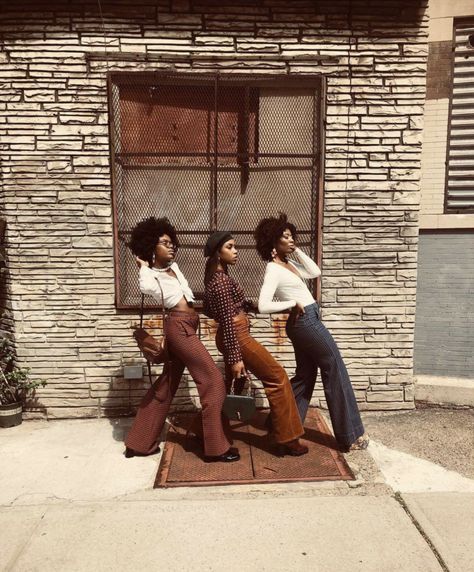 African American Culture Outfits, Black Women In The 70s Fashion, 1960s Black Women Fashion, 60s Black Women Fashion, Black Women 70s Fashion, 1950s Fashion Black Women, Black 70s Aesthetic, Black Women In The 70s, 1970s Black Women