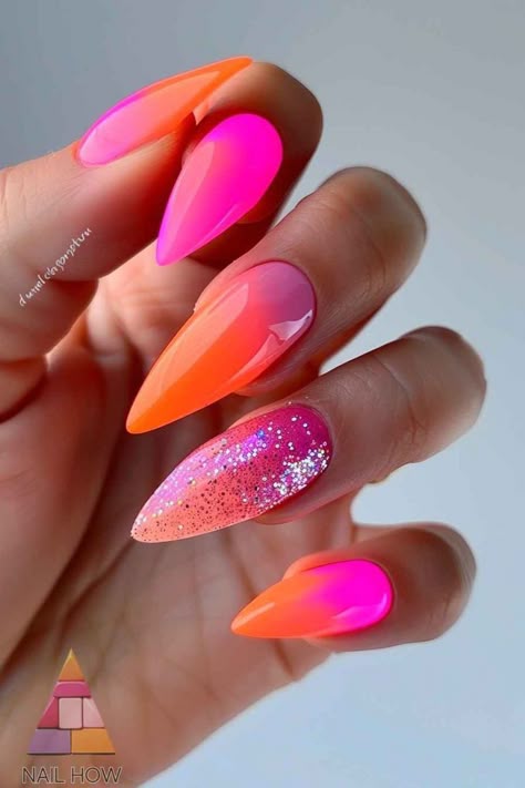 Summer Glitter Nail Ideas, Orange Neon Nails Design, Neon Pink Glitter Nails, Coral Pink Nails Designs, Nail Art Fluo Summer, Nails 2024 Pink, Neon Nails Designs Summer 2024, Neon Summer Nails Designs, Bright Pink And Orange Nails