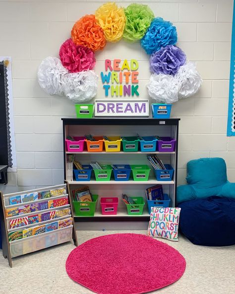 Daycare Decorations Ideas, Rainbow For Classroom Wall, Easy Preschool Classroom Decor, Prek Room Decor Ideas, Color The World With Kindness Theme, Daycare Room Themes Ideas, Rainbow Aesthetic Classroom, Pre K Room Decor, Diy Pre K Classroom Decor