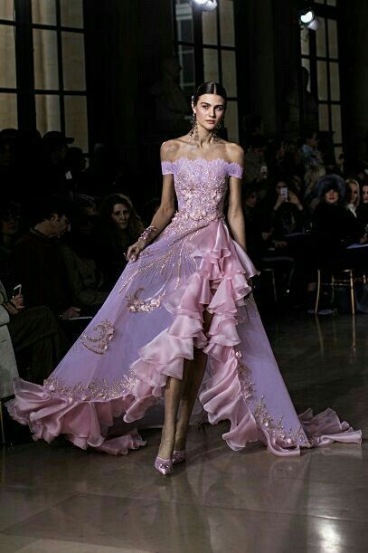 Look Gatsby, Runway Fashion Couture, Georges Hobeika, فستان سهرة, Dream Dresses, Couture Gowns, Glam Dresses, 가을 패션, Gorgeous Gowns