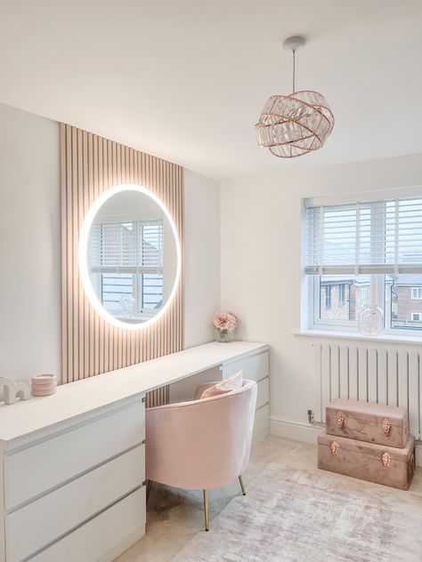 Dressing Room Makeover! Spare Room Dressing Room Ideas, New Dressing Table, White Room Decor Bedroom, Ikea Dressing Room, Built In Dressing Table, Girls Dressing Room, Ikea Malm Drawers, Ikea Dressing Table, Ikea Malm Dressing Table