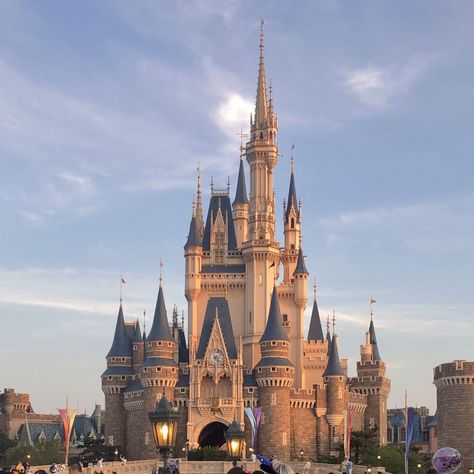 disneyland, tokyo, japan, castle, sunset, travel, disney Tokyo Disneyland Castle, Tokyo Disney Aesthetic, Disneyland Tokyo Aesthetic, Tokyo Disneyland Aesthetic, Disney World Japan, Disneyland Icon, Japan Presentation, Tokyo Pictures, Pink Disneyland