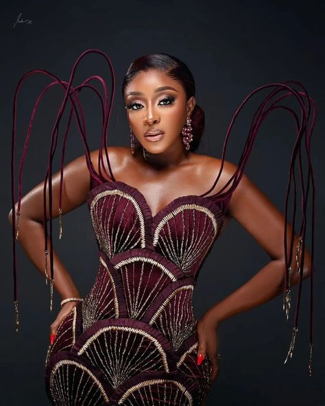 Ini Edo, Why Her, Teen Humor, Red Carpet Look, African Outfits, Latest African Fashion Dresses, Fruit Art, All Eyes, Upper Body Workout