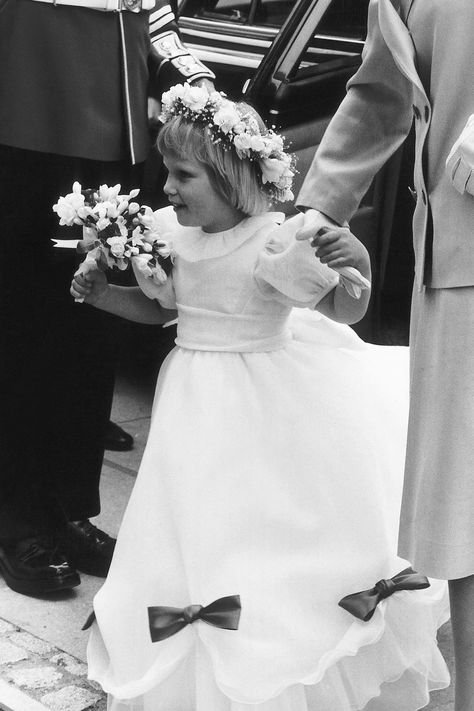 Zara Phillips Bridesmaid Gail Carson Levine, Olympic Horses, British Royal Family Members, Royal Family House, Uk Royal Family, Zara Fall, Zara Phillips, Zara Tindall, Bridesmaid Duties