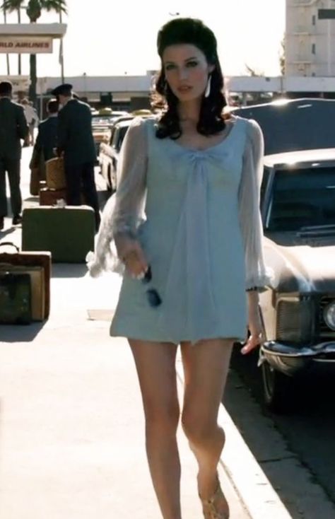 Megan Draper, 60s Outfits, 60’s Fashion, Mad Men Fashion, 60s 70s Fashion, 60s And 70s Fashion, Sixties Fashion, 60s Style, Mod Fashion