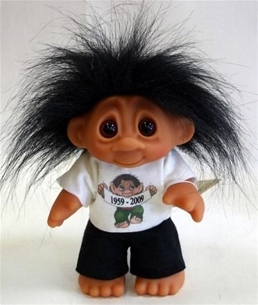 Troll Pictures - www.damworld.dk Troll Dolls Vintage, Fantastical Creatures, 1960s Toys, Funny Troll, Doll Plushies, Troll Doll, 60th Birthday Gifts, Troll Dolls, Hello Dolly