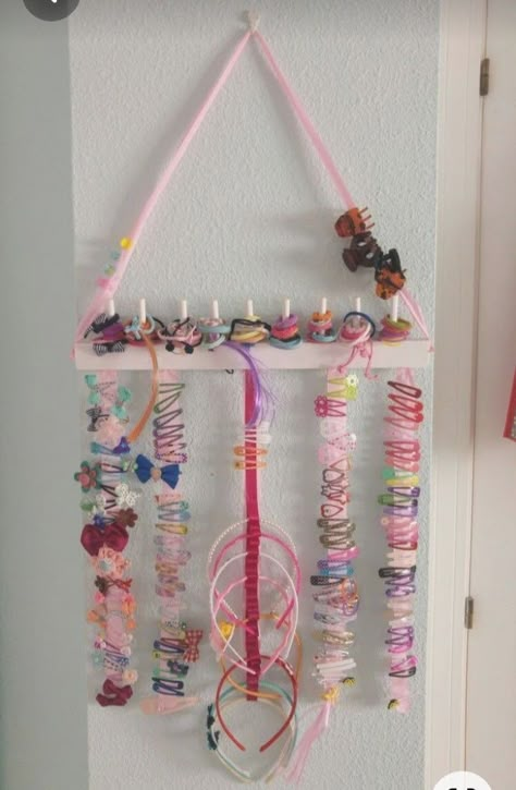 Hair Clip Organizer, Hiasan Bilik Tidur, Hair Accessories Storage, Easy Diy Room Decor, Organizing Hair Accessories, Kids Room Organization, Girly Room, Easy Diy Art, Diy Creative Crafts