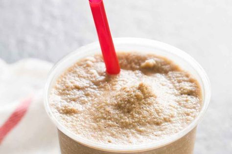 Make Chick-Fil-A Frosted Coffee at Home With This Recipe Krave Cereal, White Chocolate Mocha Coffee, Copycat Frosty, Coffee Frosting Recipe, Raspberry Coconut Cake, Chocolate Mocha Coffee, Iced Mocha Coffee, Mocha Creamer, Chick Fil A Recipe