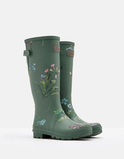 Gum Boots, Womens Rubber Boots, Different Types Of Sneakers, Wellies Rain Boots, Garden Boots, Green Boots, Estilo Country, Womens Rain Boots, Rubber Boot