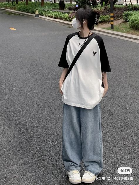 Korean Tomboy Outfits, Tomboy Stil, Baggy Outfit Ideas, Boyish Outfits, Boyish Style, Oversized Outfit, Korean Casual Outfits, Baggy Clothes, Tomboy Outfits