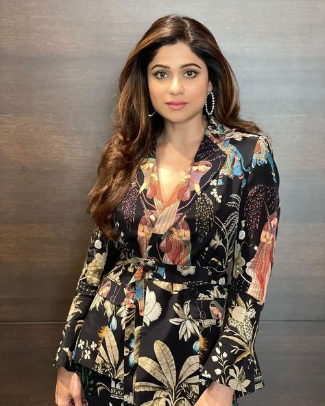 Shamita Shetty, Avneet Kaur, Pictures Photography, Welcome To The World, Hd Wallpapers, To The World, Hd Wallpaper, Wallpapers, Instagram Posts