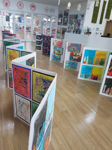 KG1/2 Art Exhibition. Exhibit Ideas For School, Classroom Museum Ideas, School Art Gallery Display Ideas, Classroom Art Gallery, Art Classroom Display Ideas, Art Gallery Preschool, Interactive Art Gallery, School Art Exhibition Ideas, Art Exhibition Ideas Creative