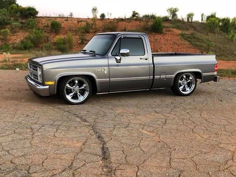 Chevy Trucks Lowered, Trucks Lowered, 87 Chevy Truck, Square Body Chevy, Chevy Diesel Trucks, Chevy Trucks Silverado, Silverado Truck, Dropped Trucks, Chevrolet Truck