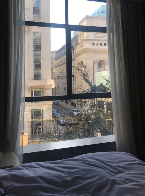 Uk Bedroom Aesthetic, Germany Hotel Room, London Hotel Room Aesthetic, London Hotel Room View Night, London Room Aesthetic, London View From Window, Hotel View Aesthetic, Nice Hotel Rooms, Hotel Window View