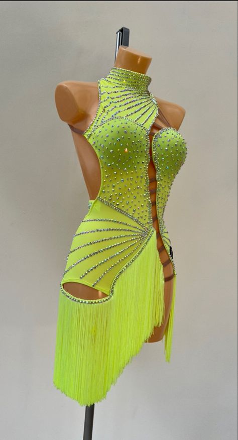 Rhinestone Costume Ideas, Carnival Inspired Outfit, Bachata Costume, Salsa Costume, Latin Costume, Dancesport Dresses, Latin Ballroom Dresses, Latin Dance Costume, Jazz Costumes