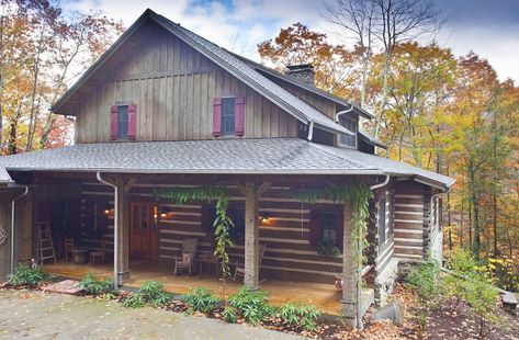 Log Home Exteriors Log Home Exterior Colors, Cabin Exterior Colors, Log Home Living Room, Rental Property Ideas, Log Homes For Sale, Log Homes Exterior, Rustic Home Exterior, Log Cabin Exterior, Farm Cabin