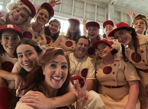 Greta Gill And Carson Shaw, Greta Gill, Roberta Colindrez, Peach Cosplay, Abbi Jacobson, Rockford Peaches, No Crying In Baseball, No Crying, A League Of Their Own