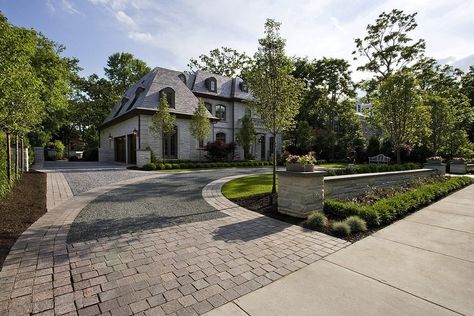 Fancy Front Yard Landscaping, Circular Driveway Landscaping, U Shape Driveway Landscaping, Circle Driveway Landscaping, Circle Driveway, Driveway Entrance Landscaping, Tree Lined Driveway, Modern Front Yard, Large Driveway